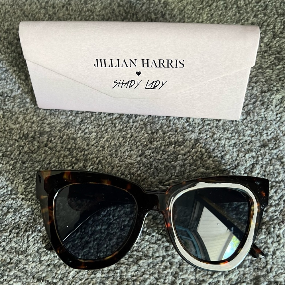 Jillian Harris x Shady Lady Sunglasses Black JillyBox Summer 2020